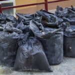 Praktyczne zastosowanie worków na gruz w firmach budowlanych
